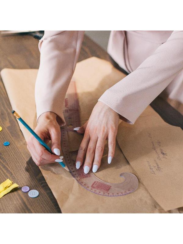 Лекало портновское метрическое «Рыбка», с проймой, 52 × 13 см, толщина 0,5 мм, цвет прозрачный