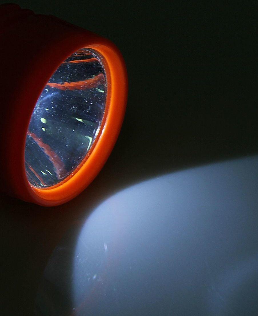 Фонарь ручной 