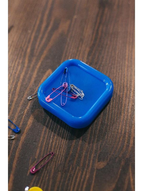 Игольница магнитная, 8,5 × 8,5 см, цвет МИКС