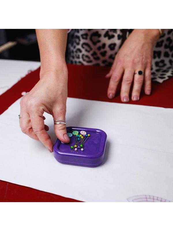 Игольница магнитная, 8,5 × 8,5 см, цвет МИКС