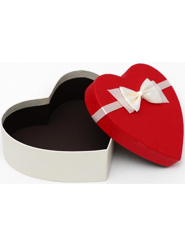 Набор коробок 3 в 1 сердца, Белый-алый, 21 х 19 х 9 - 15.5 х 14 х 6 см