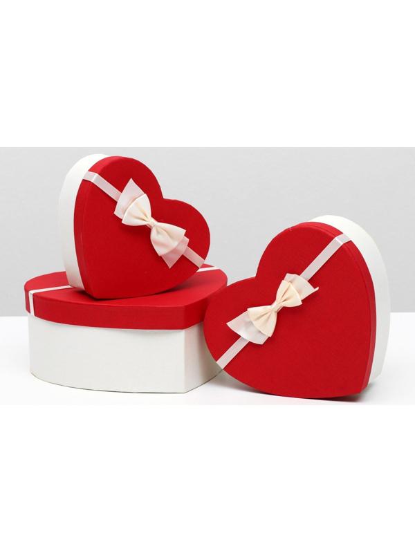 Набор коробок 3 в 1 сердца, Белый-алый, 21 х 19 х 9 - 15.5 х 14 х 6 см