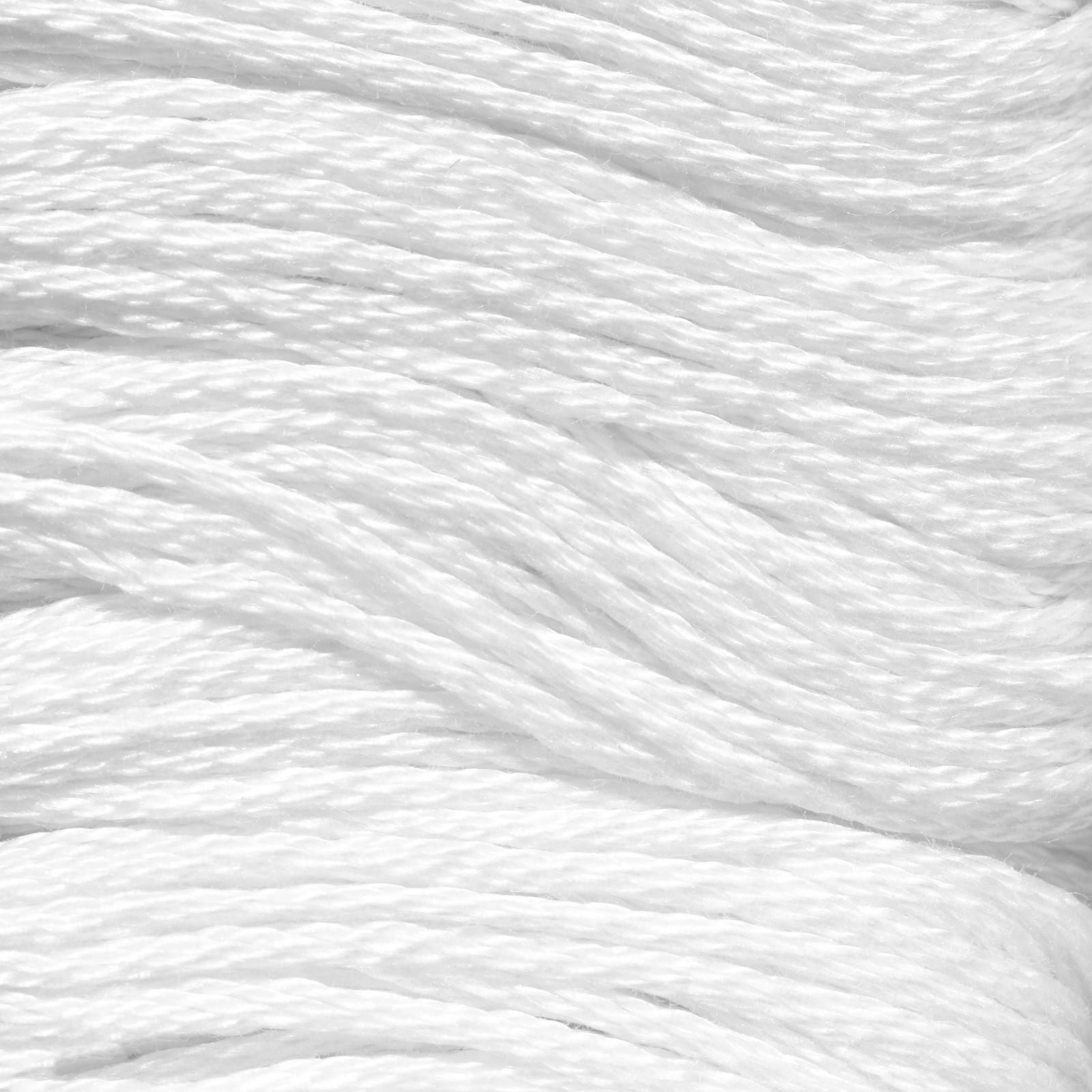 Нитки мулине, 8 ± 1 м, цвет белый №0415
