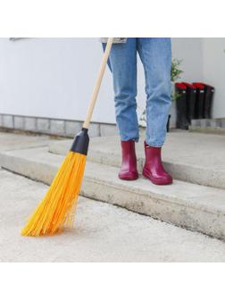 Метла полипропиленовая, с черенком «Дорогая», 5 колец, цвет МИКС