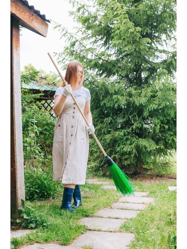 Метла полипропиленовая, с черенком «Дорогая», 5 колец, цвет МИКС