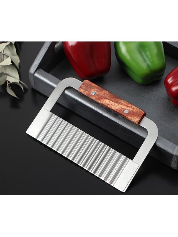 Овощерезка фигурная Доляна, 18×12 см, цвет хромированный, коричневый