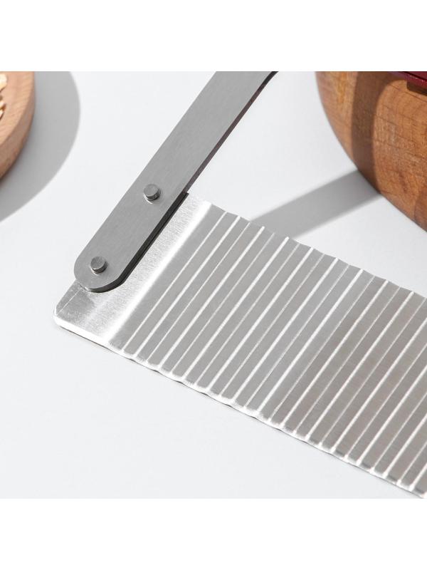 Овощерезка фигурная Доляна, 18×12 см, цвет хромированный, коричневый