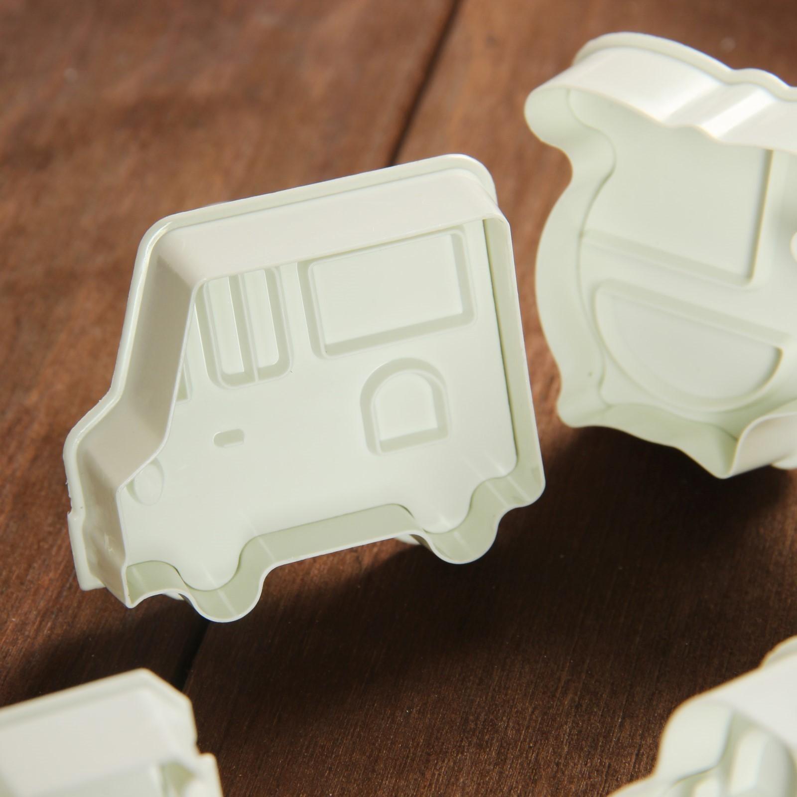 Набор плунжеров кондитерских Доляна «Машинки», 4 шт: 5×6 см