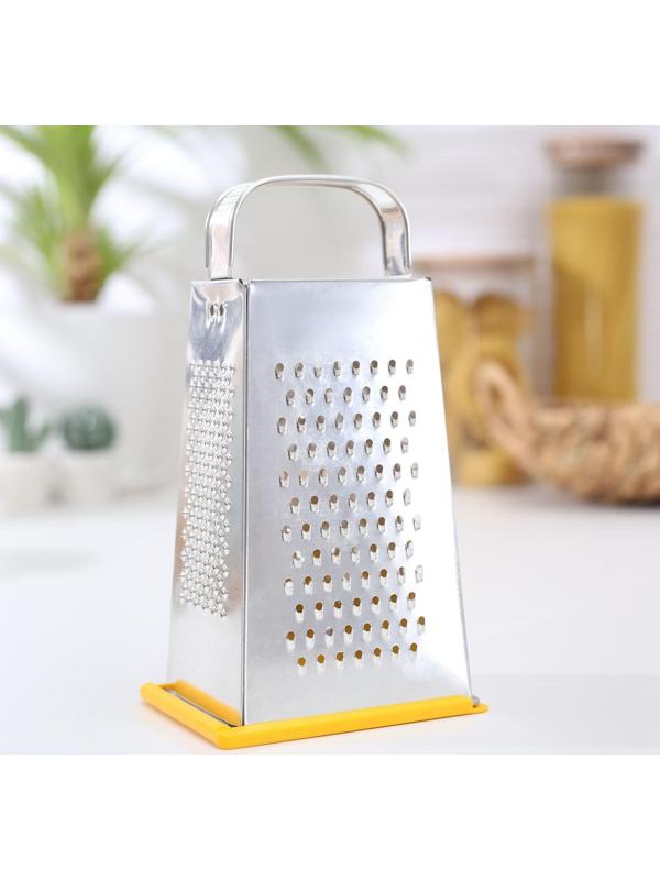 Тёрка с крышкой-дозатором и стороной для сыра, металлическая ручка, цвет МИКС