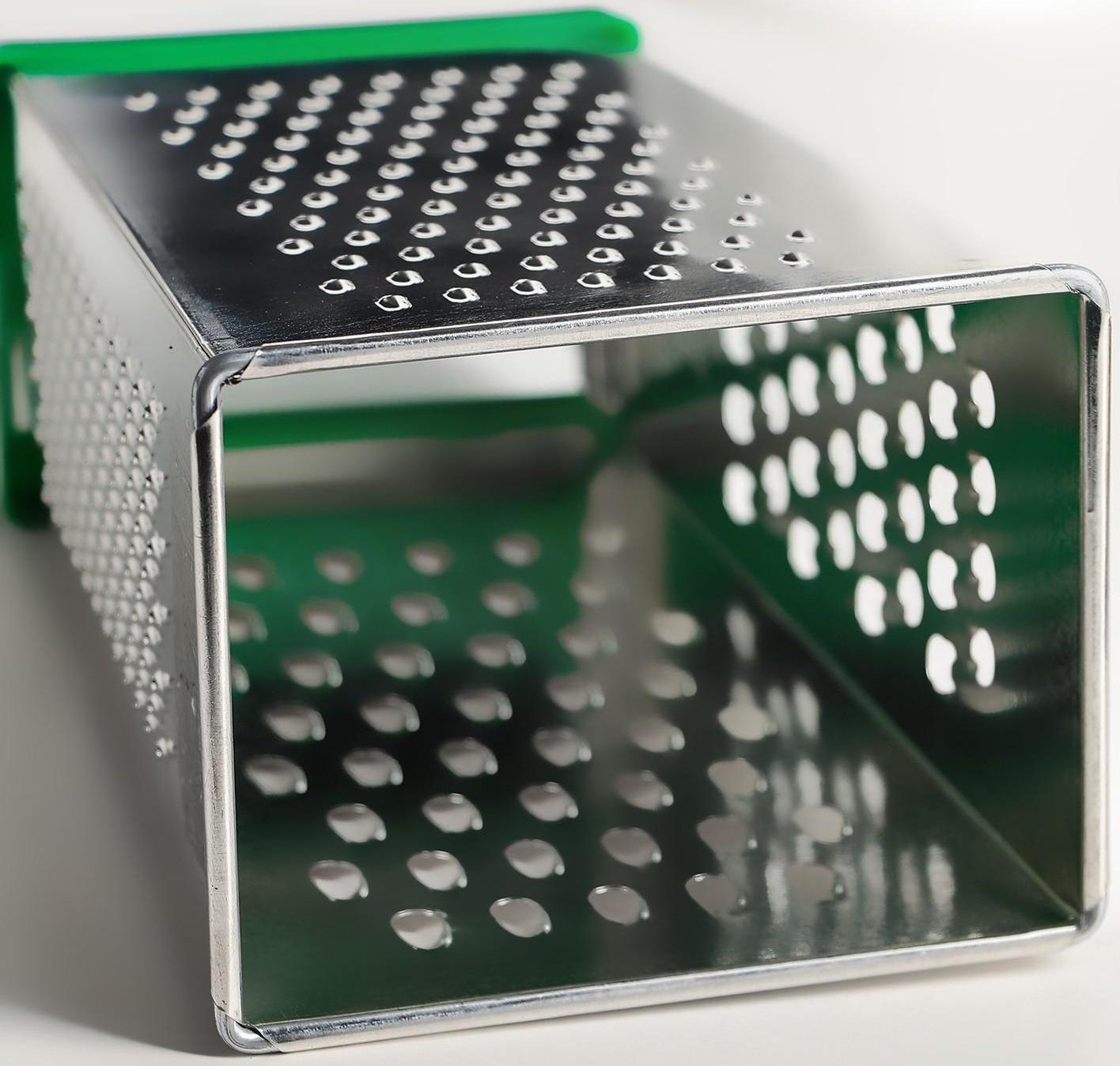 Тёрка «Универсал», 4 грани, с пластмассовой ручкой, 11×8,5×22 см, цвет МИКС