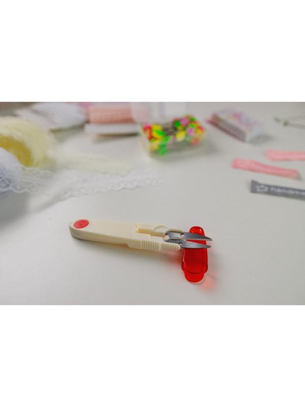 Ножницы для обрезки ниток, с защитным колпачком, 12 см, цвет МИКС