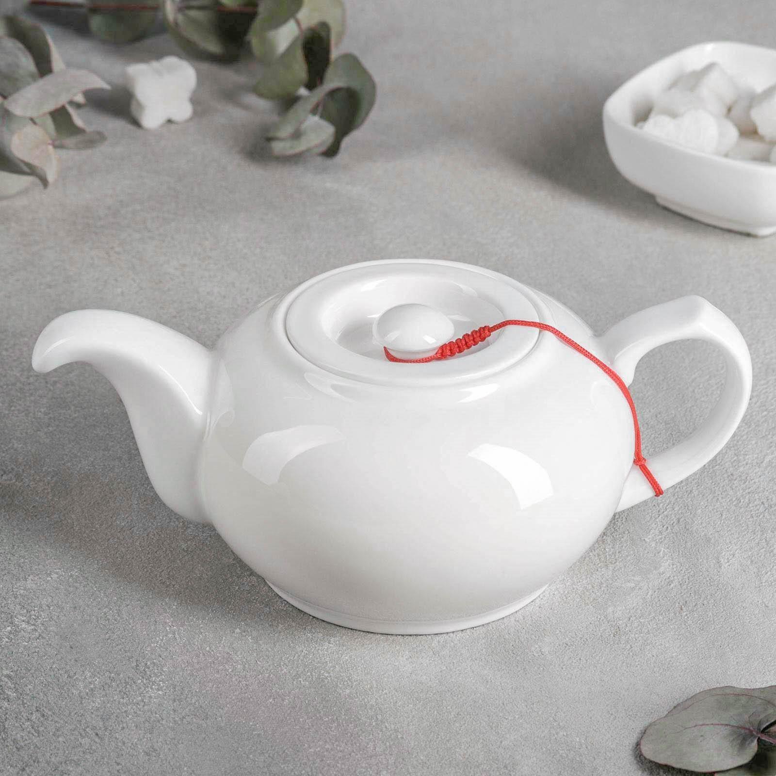 Чайник фарфоровый заварочный, 500 мл, цвет белый