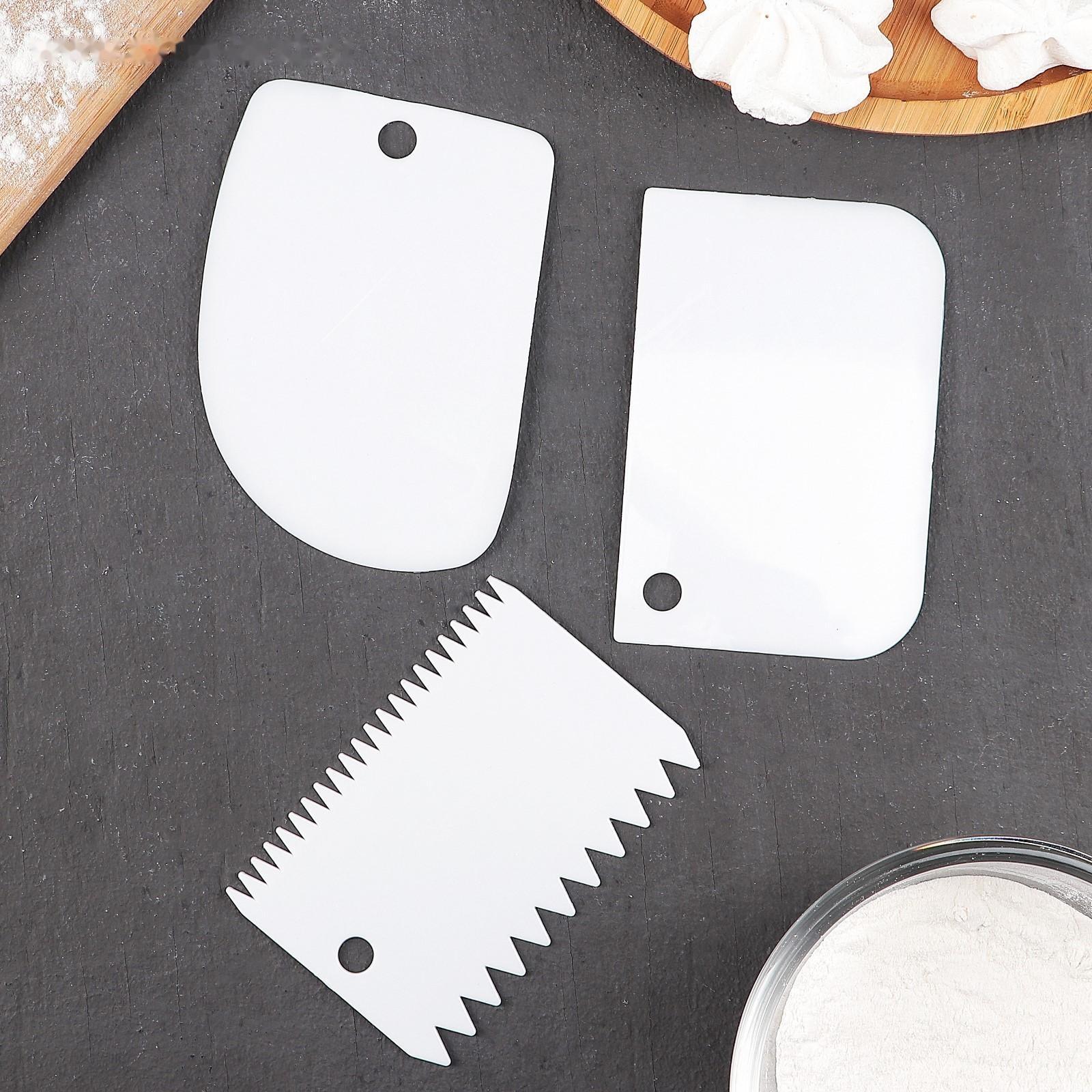 Набор шпателей кондитерских, 12×8 см, 11×7,5 см, 8,8×12,2 см, 3 предмета, цвет МИКС