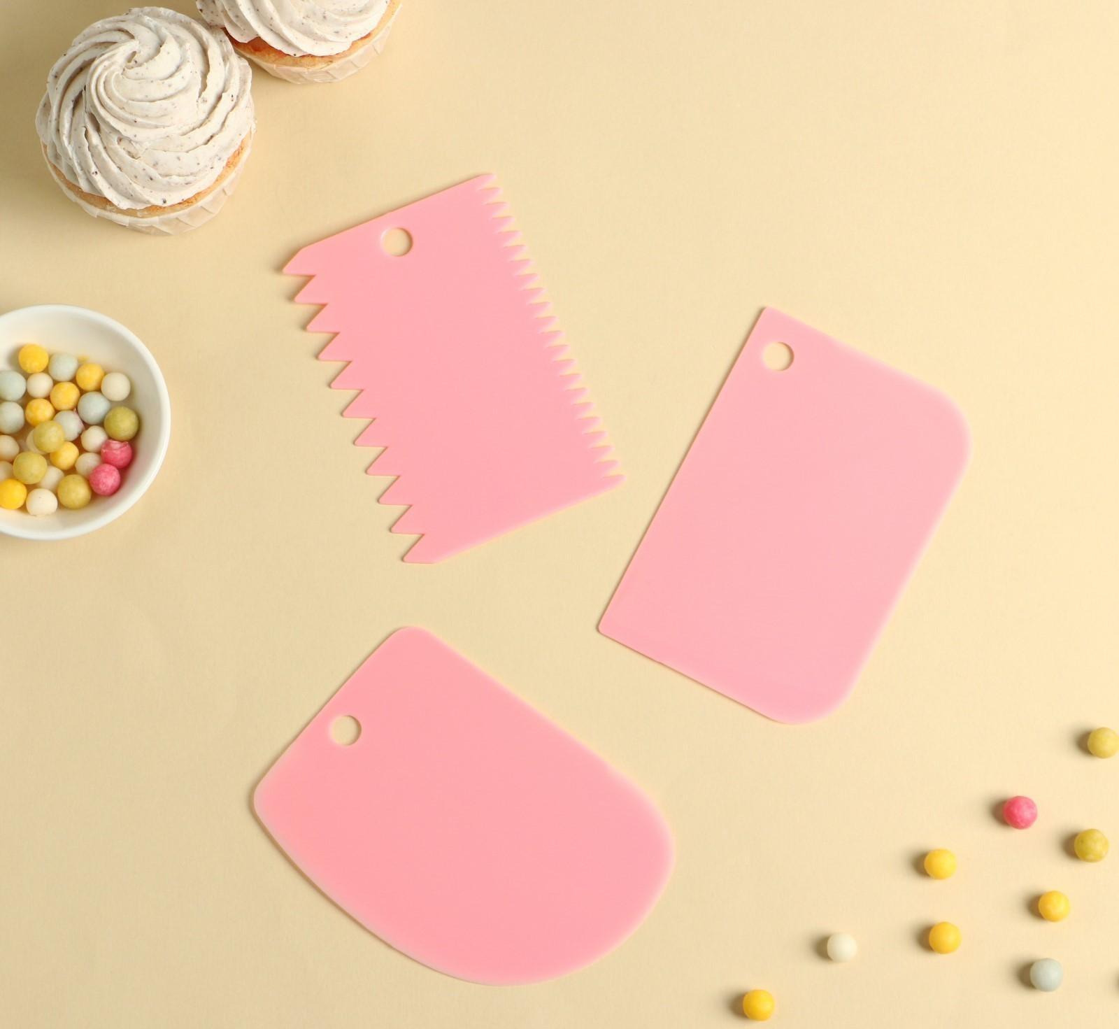 Набор шпателей кондитерских, 12×8 см, 11×7,5 см, 8,8×12,2 см, 3 предмета, цвет МИКС