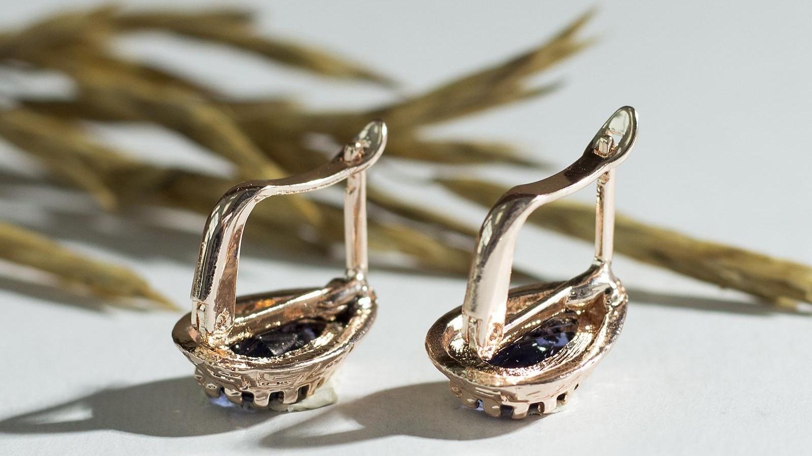 Серьги со стразами 