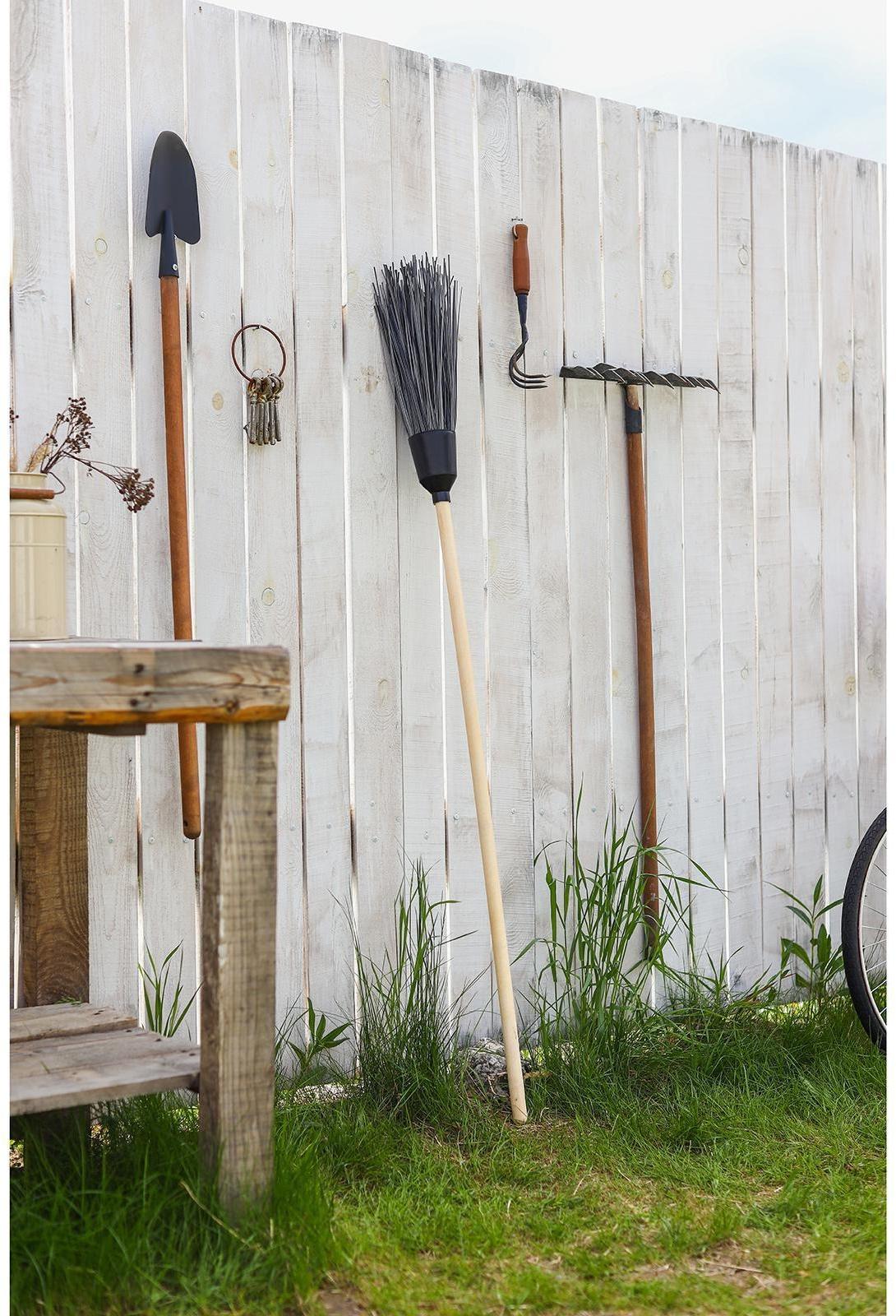 Метла полипропиленовая, наборная, с черенком, 4 кольца, цвет МИКС