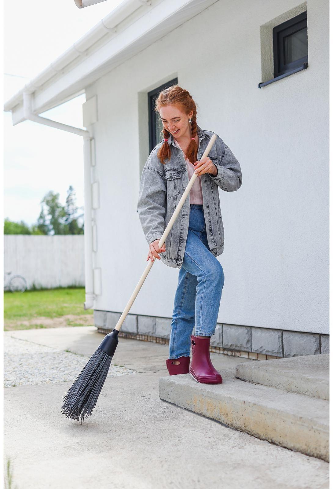 Метла полипропиленовая, наборная, с черенком, 4 кольца, цвет МИКС