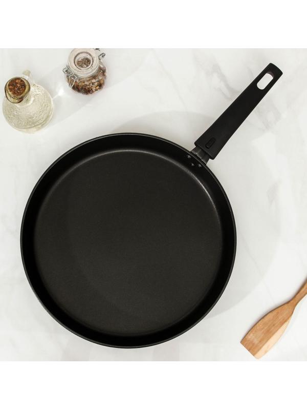 Сковорода «Дарья», d=30 см, съёмная ручка, антипригарное покрытие, цвет чёрный