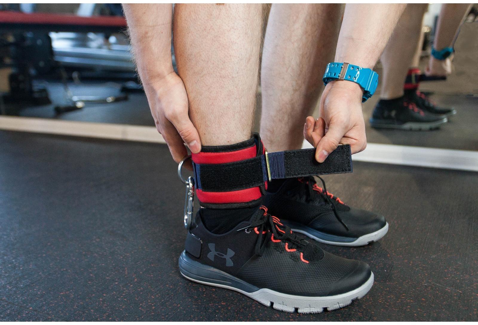 Манжета для тяги на тренажере с карабином, для ног МИКС