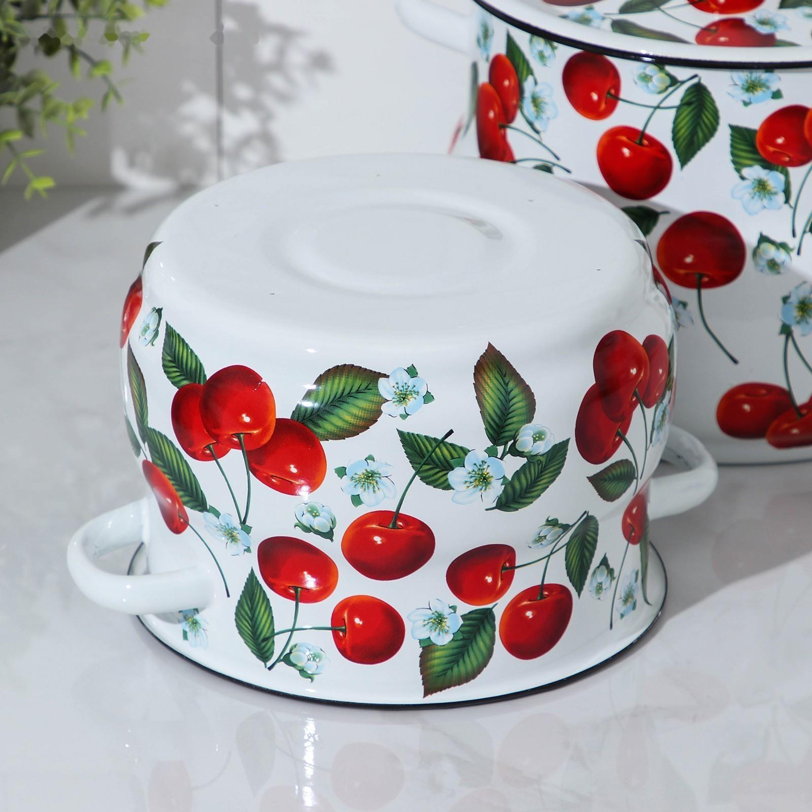 Набор кастрюль «Сочная вишня», 2 предмета: 4/5,5 л, эмалированные крышки, индукция, цвет белый