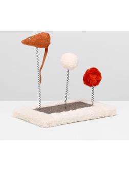 Игрушка для кошек с 3 дразнилками и когтеточкой, 27 х 15,5 х 25 см  микс цветов