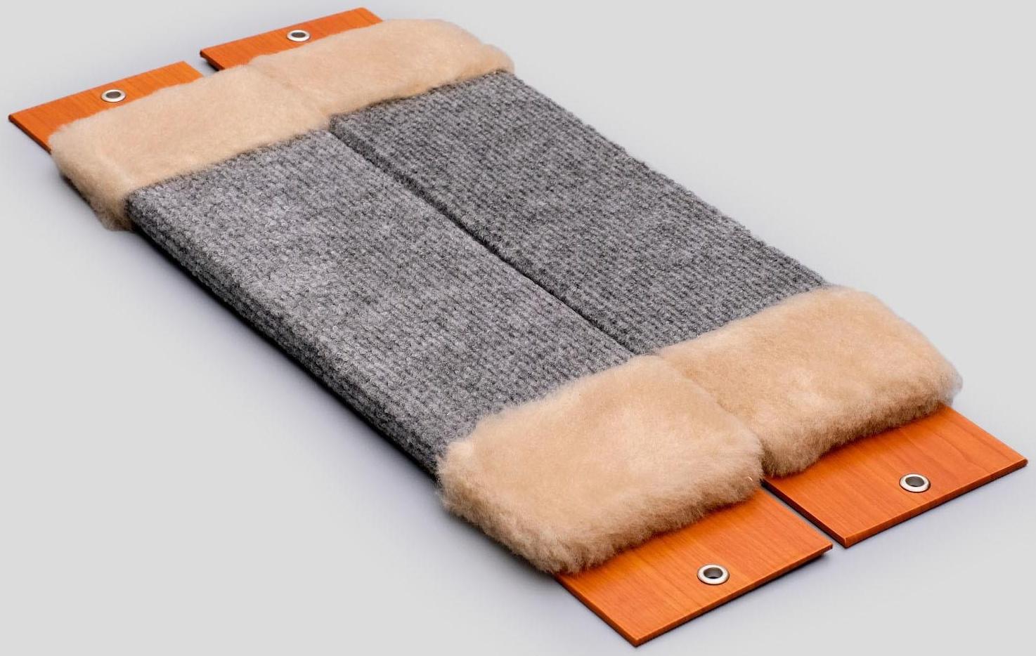 Когтеточка ковролиновая угловая, малая 45x10 см микс цветов