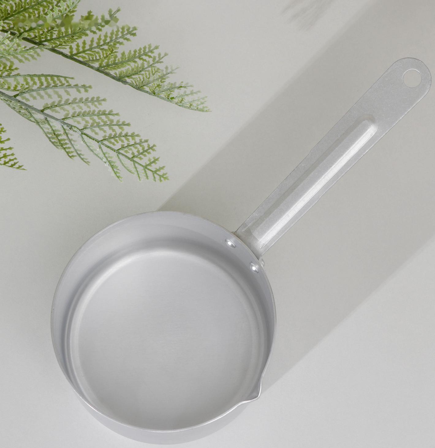 Ковш, 750 мл, металлическая ручка, цвет хромированный