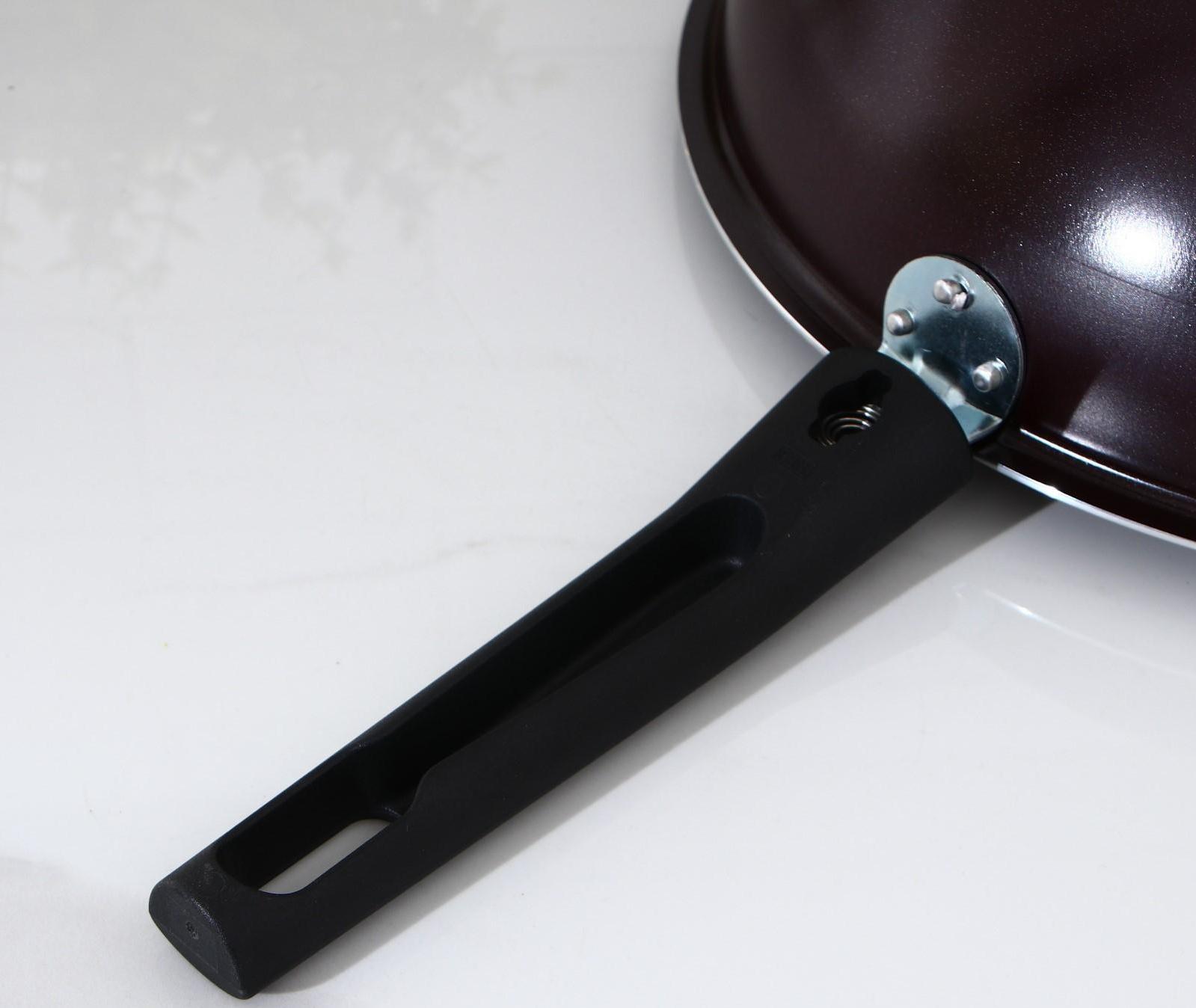 Сковорода ВОК «Хозяюшка», d=28 см, с 2 ручками, антипригарное покрытие, цвет бордовый