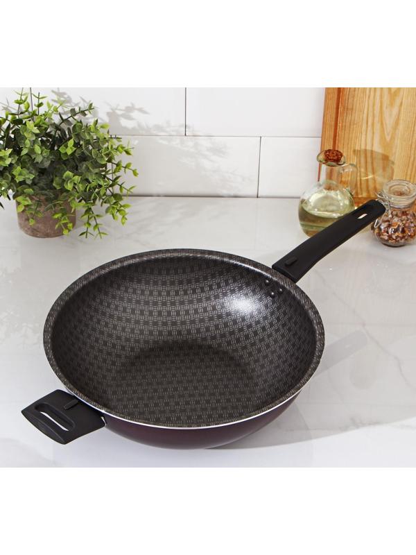 Сковорода ВОК «Хозяюшка», d=28 см, с 2 ручками, антипригарное покрытие, цвет бордовый