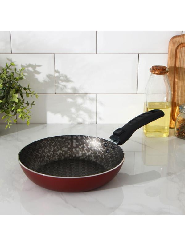 Сковорода «Хозяюшка», d=20 см, съёмная ручка, антипригарное покрытие, цвет бордовый