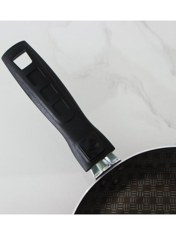 Сковорода «Хозяюшка», d=20 см, съёмная ручка, антипригарное покрытие, цвет бордовый