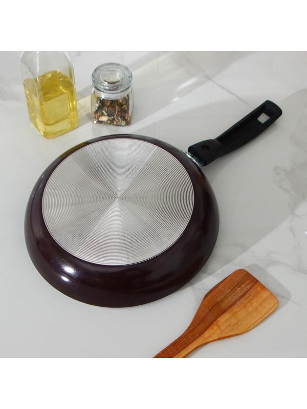 Сковорода «Хозяюшка», d=24 см, съёмная ручка, антипригарное покрытие, цвет бордовый