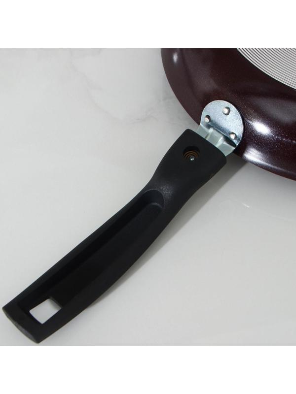 Сковорода «Хозяюшка», d=24 см, съёмная ручка, антипригарное покрытие, цвет бордовый