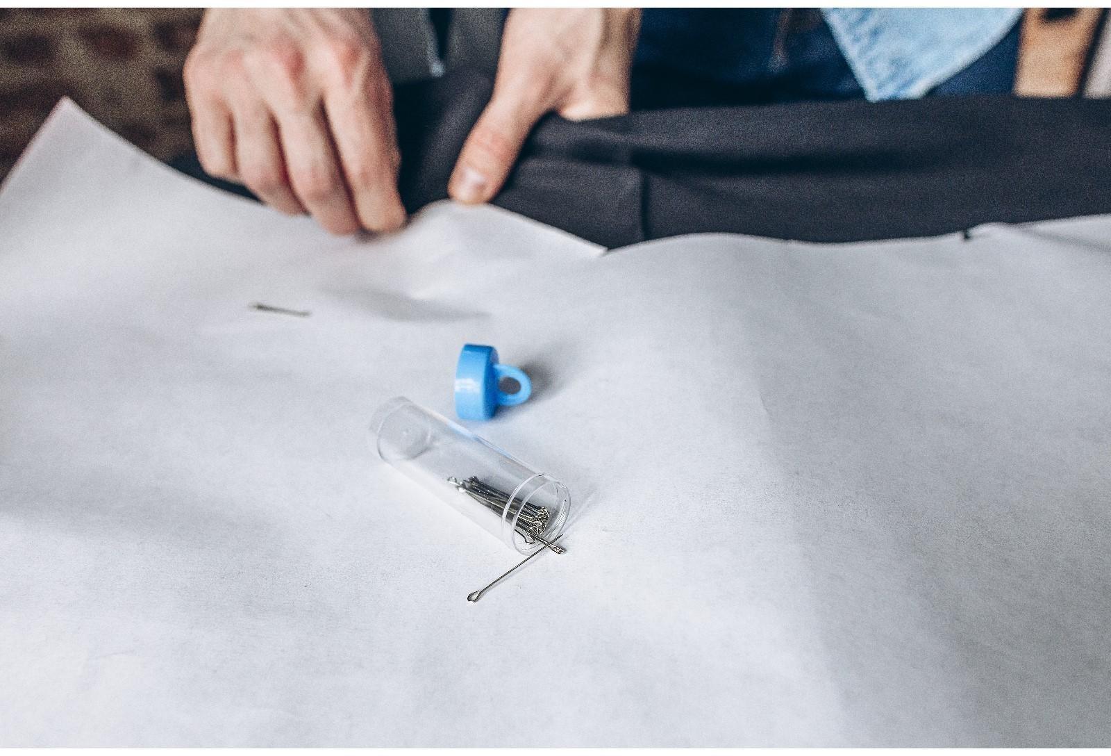 Игольница, 8 × 2,5 × 2,5 см, цвет МИКС