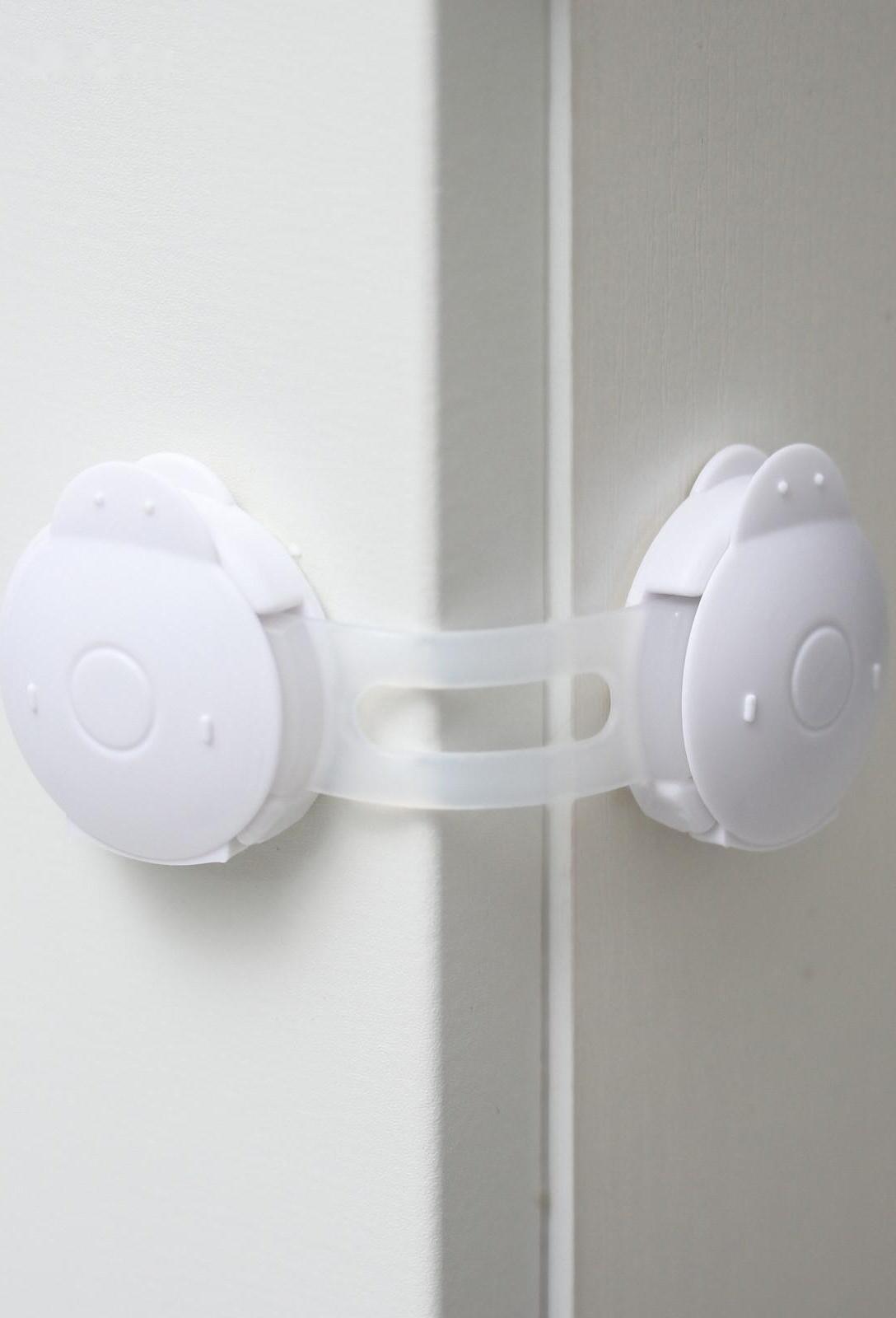 Блокиратор дверей универсальный, 2 шт.