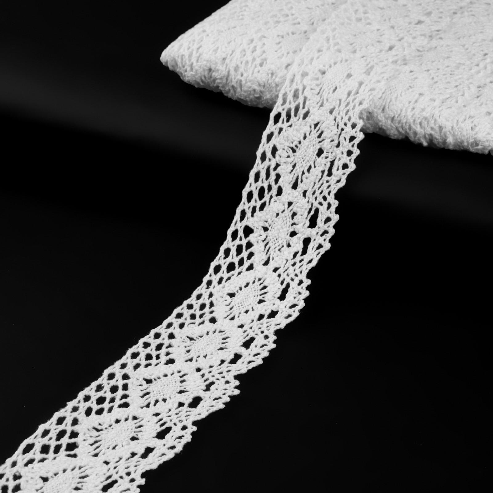 Кружево вязаное, 40 мм × 15 ± 1 м, цвет кипенно-белый