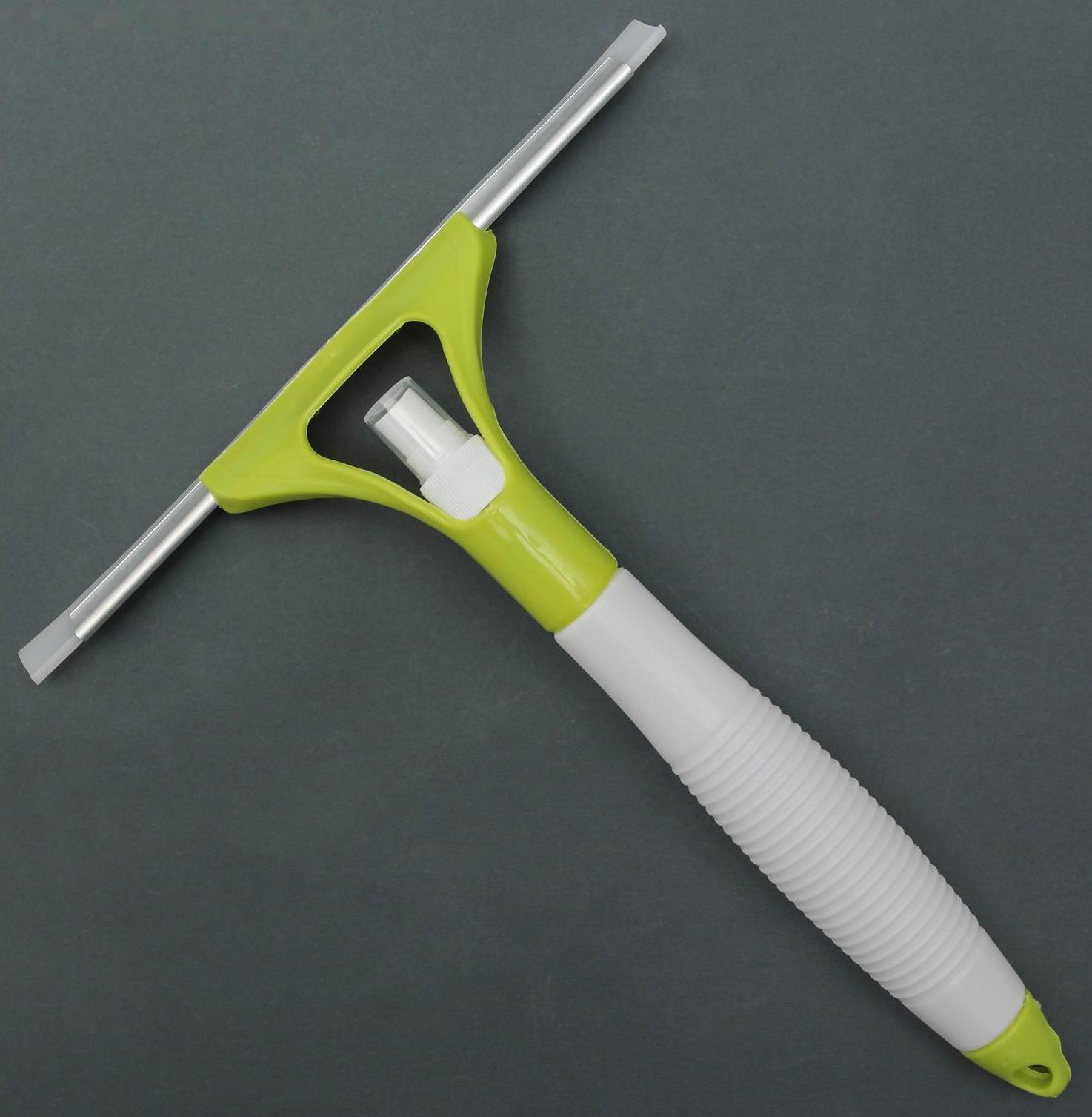 Водосгон с пульверизатором, 30×30 см, цвет МИКС