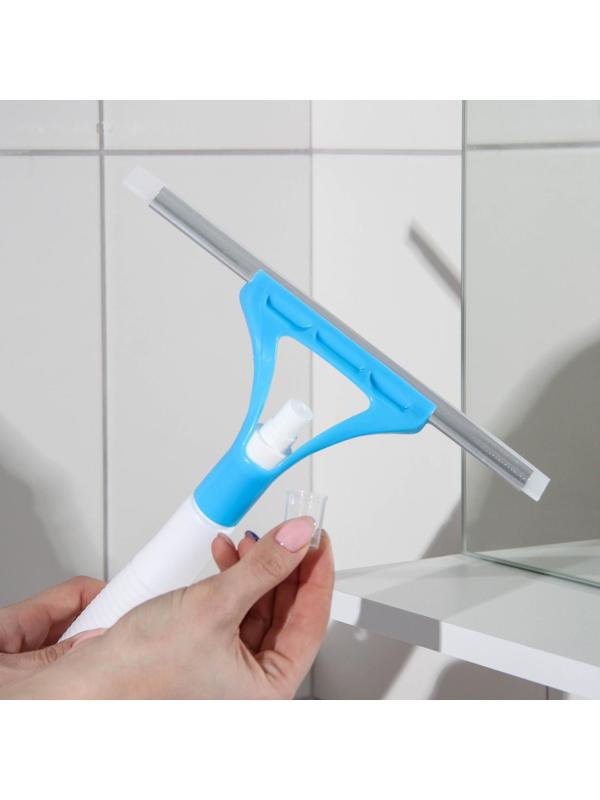 Водосгон с пульверизатором, 30×30 см, цвет МИКС