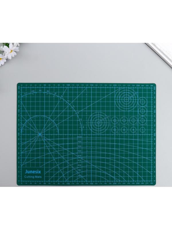 Резиновый мат для творчества 30х22 см