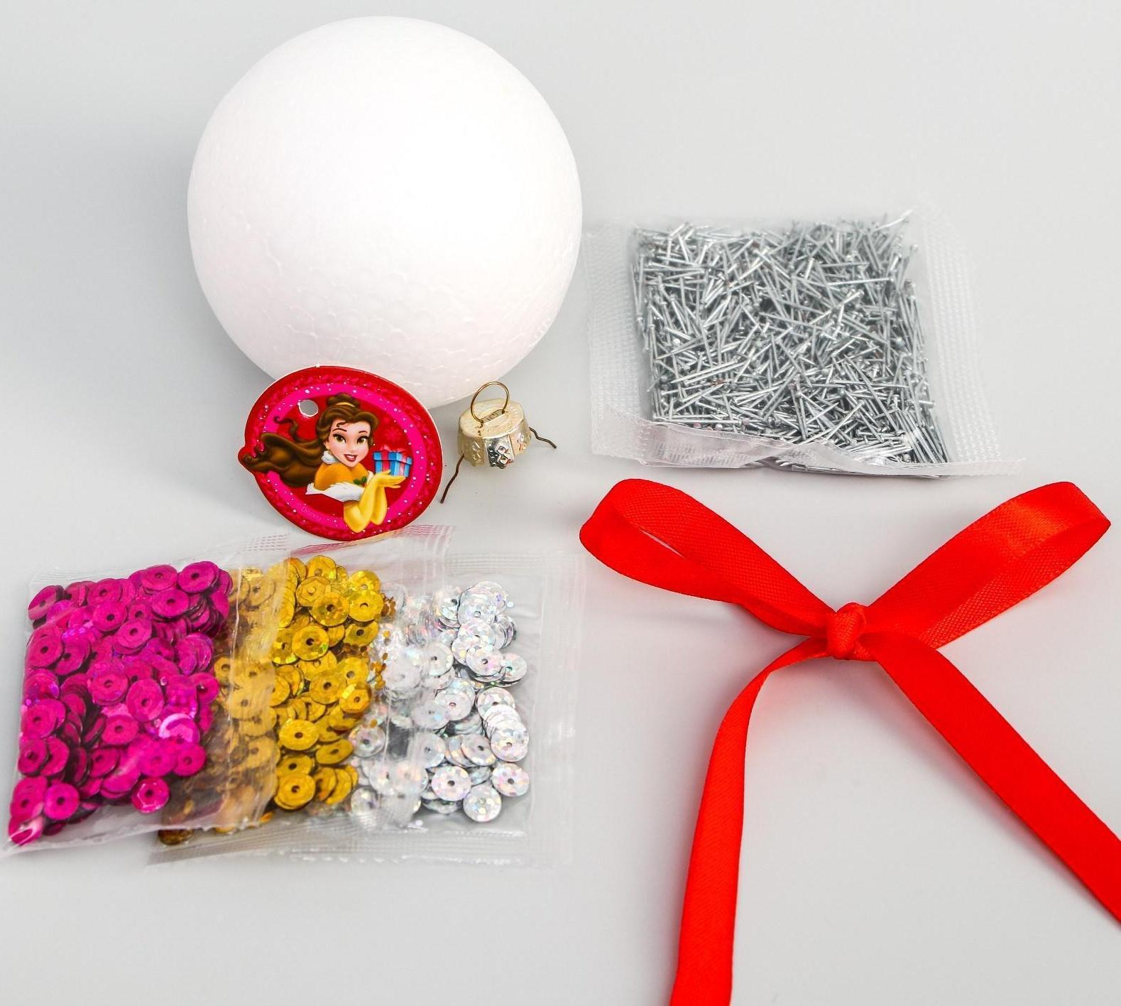 Новогодний ёлочный шар Принцессы: Белла с пайетками