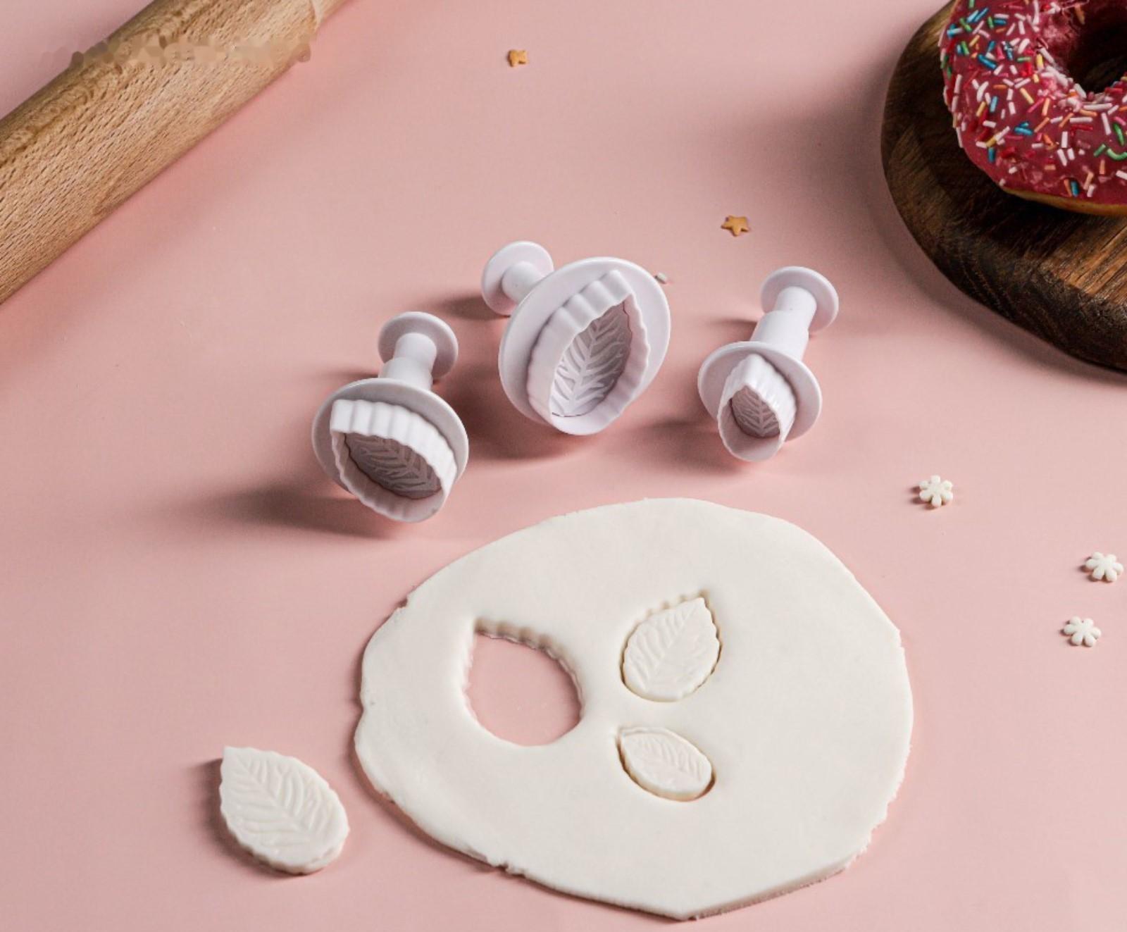 Набор плунжеров кондитерских Доляна «Лист большой», 3 шт