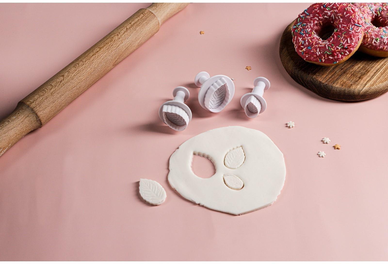 Набор плунжеров кондитерских Доляна «Лист большой», 3 шт