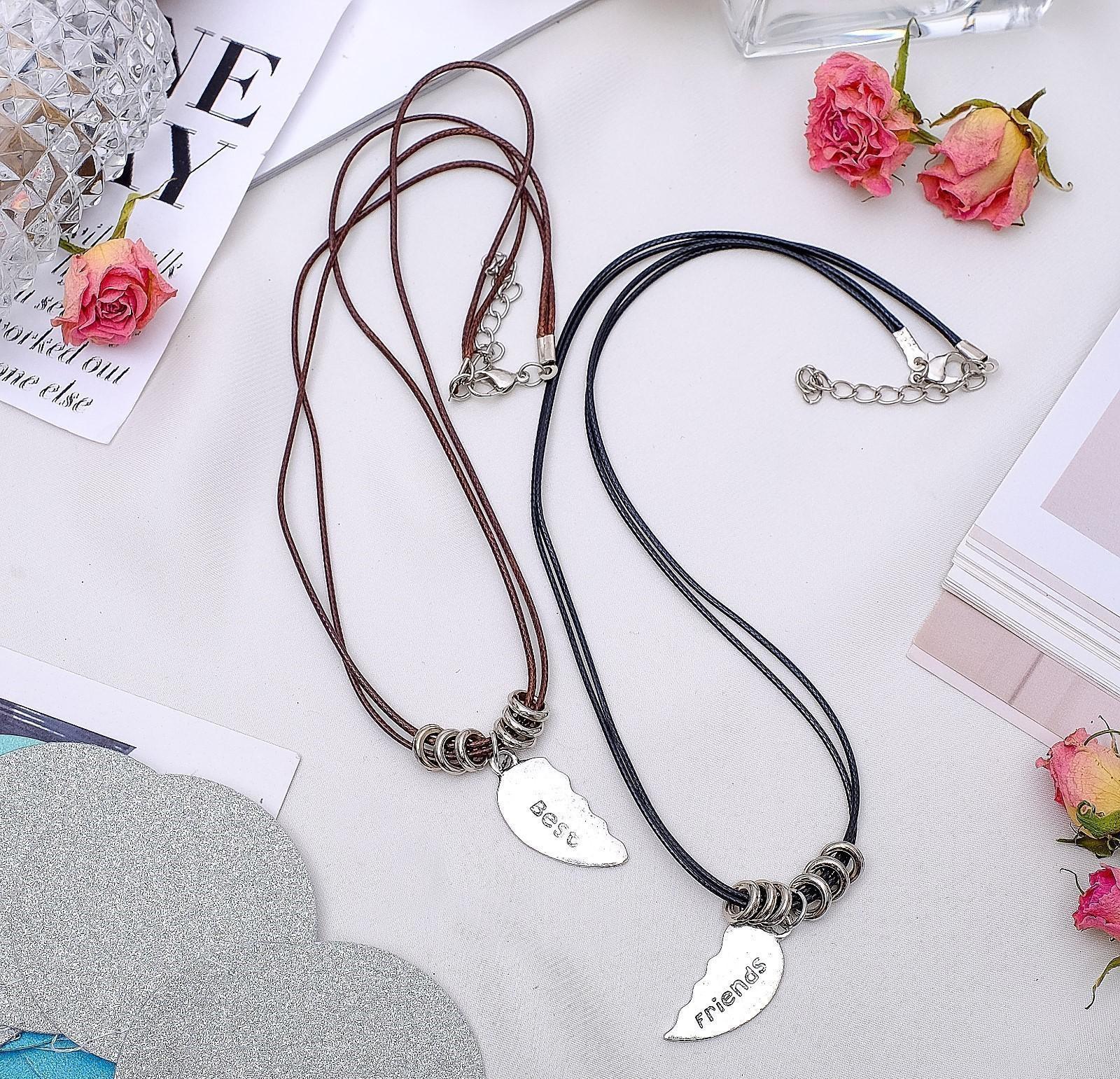 Кулоны на шнурке 