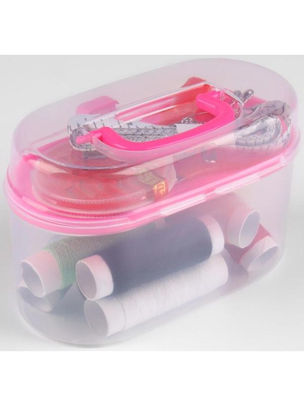 Швейный набор, 24 предмета, в пластиковом контейнере, 12 × 6 × 7,5 см, цвет МИКС