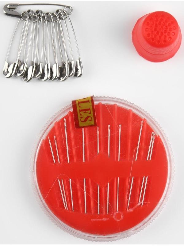 Швейный набор, 24 предмета, в пластиковом контейнере, 12 × 6 × 7,5 см, цвет МИКС