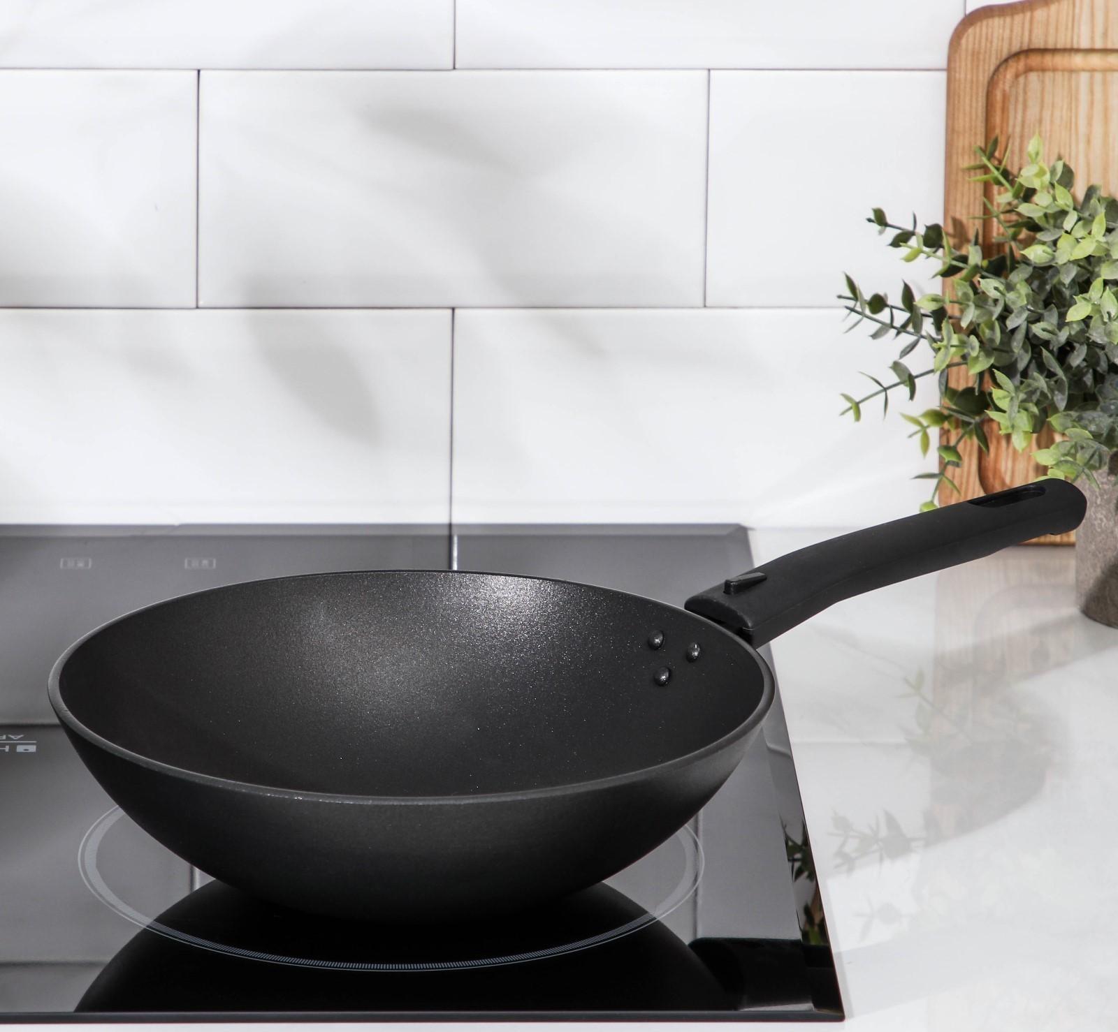 Сковорода Wok, d=24 см, съёмная ручка, антипригарное покрытие, цвет чёрный