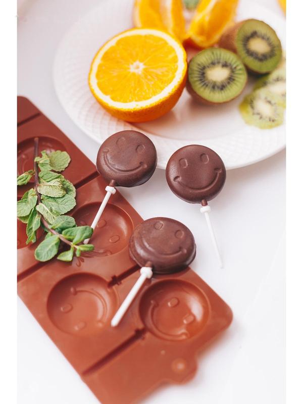 Форма для леденцов Доляна «Смайл», 24×9,5 см, 6 ячеек (d=4 см), с палочками, цвет МИКС