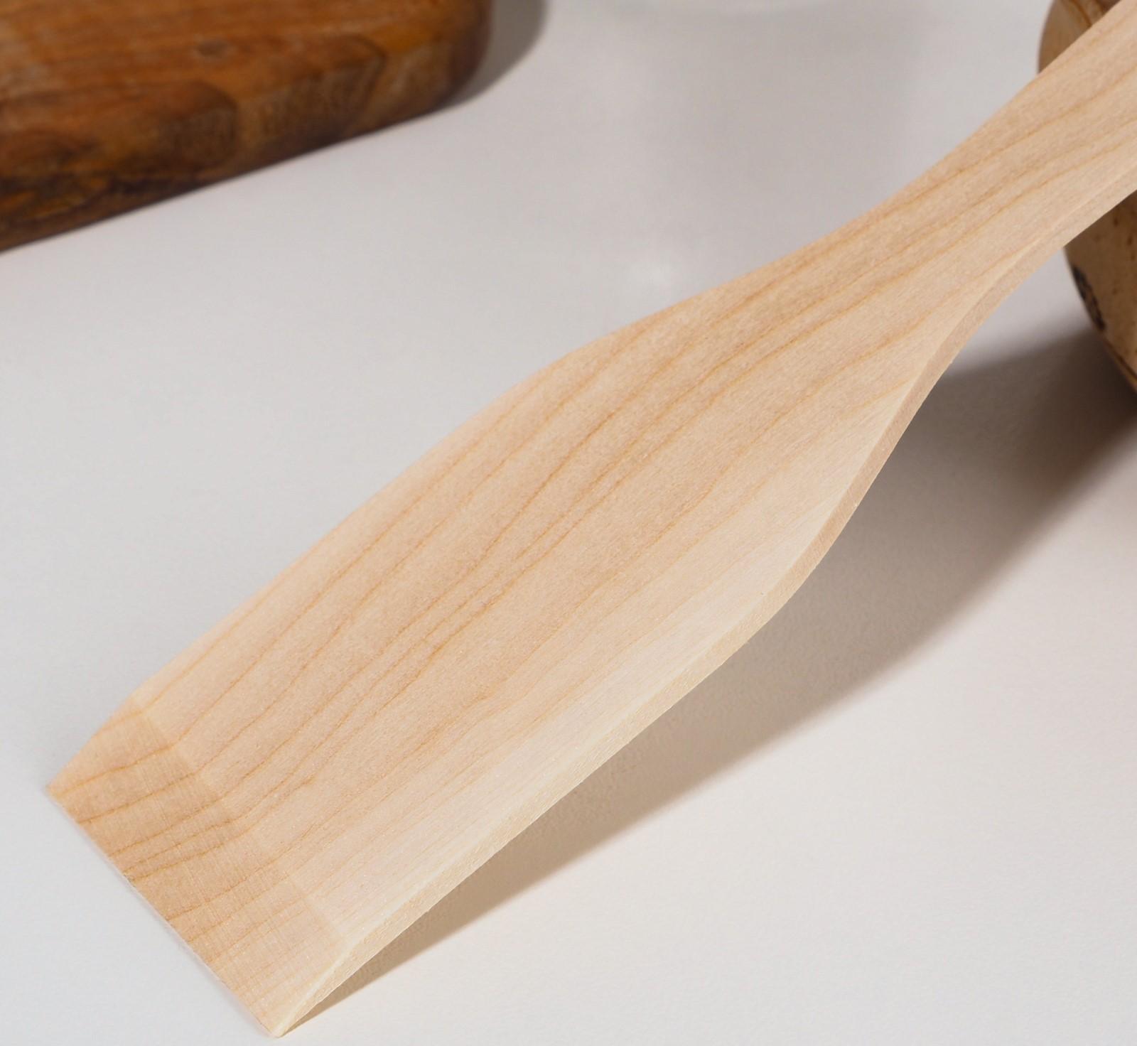 Лопатка деревянная 245х45х4 мм 