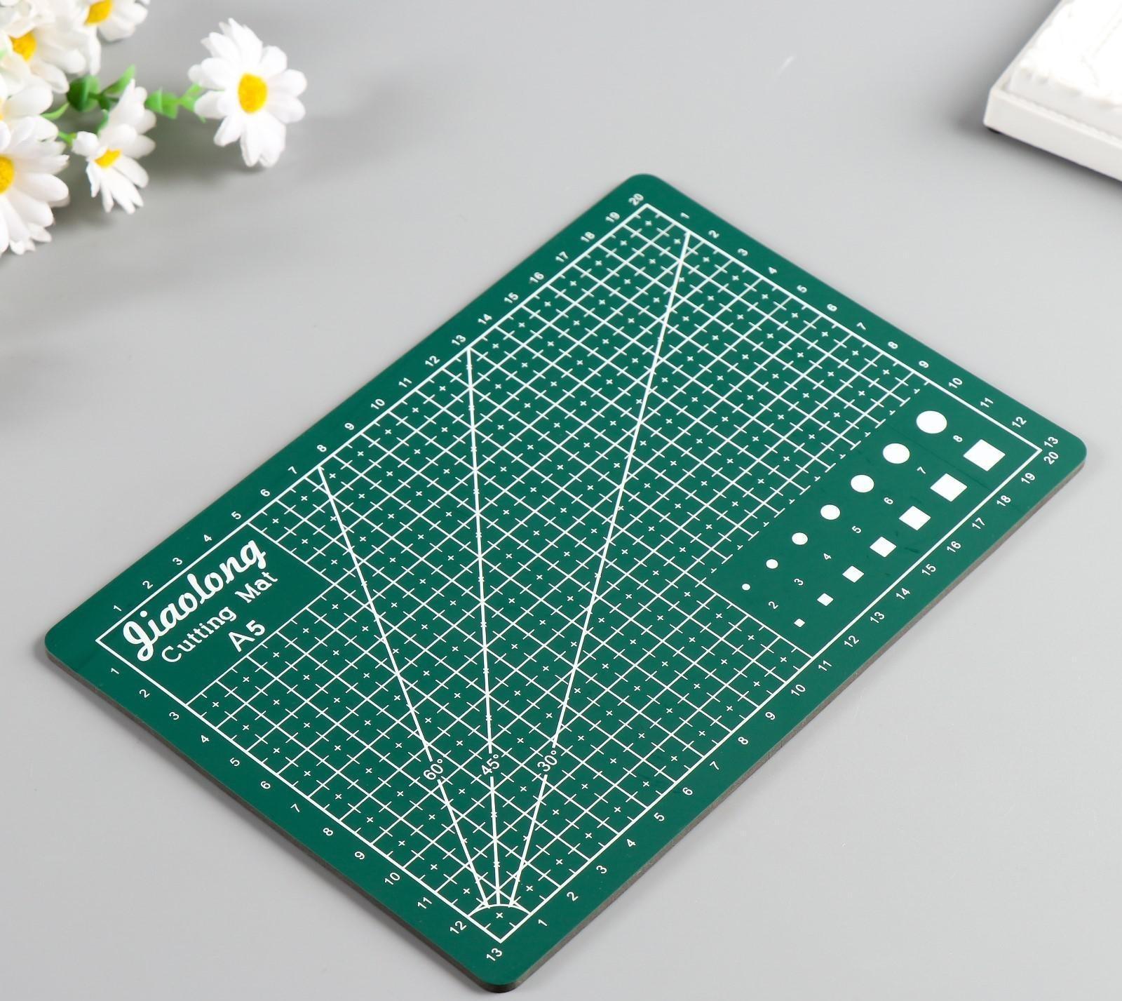 Резиновый мат для творчества формат А5 21х14,8 см толщина 3 мм МИКС