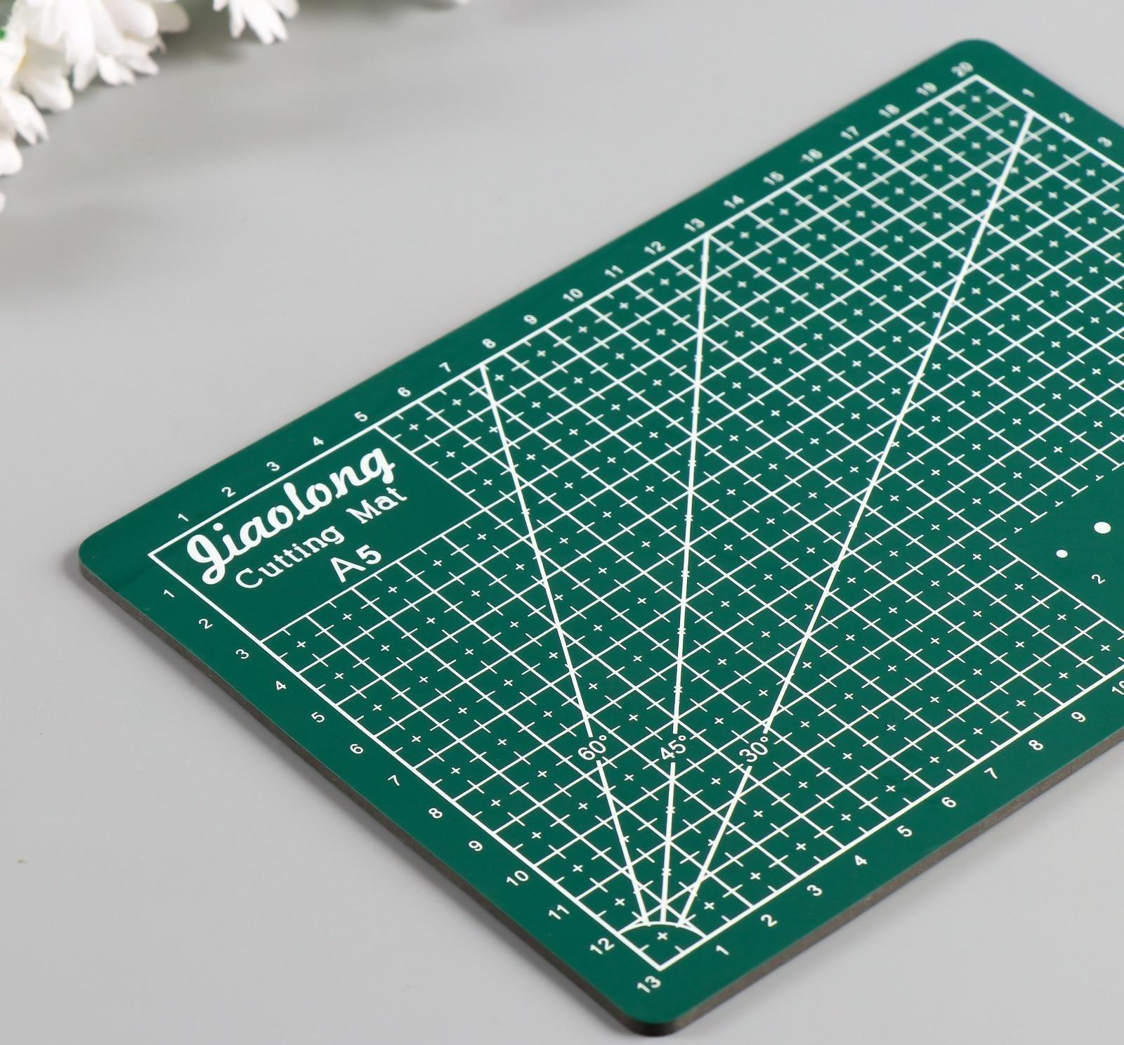 Резиновый мат для творчества формат А5 21х14,8 см толщина 3 мм МИКС